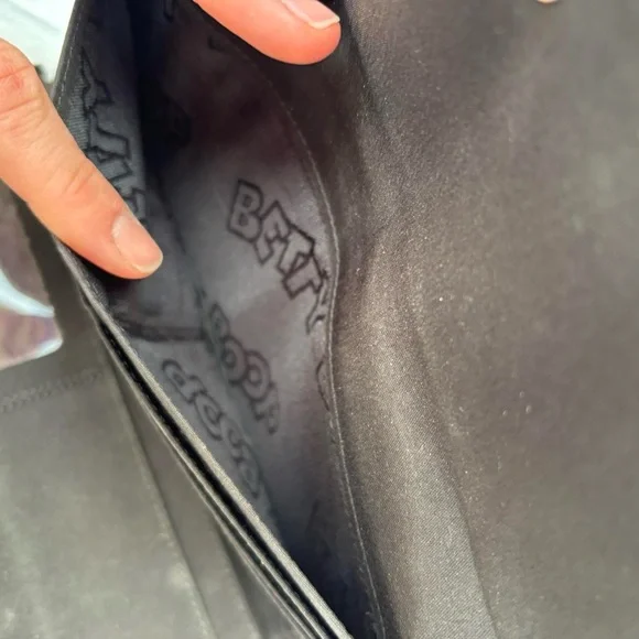 Y2K Betty Boop Patterned Foldover Wallet - Picture 7 of 7